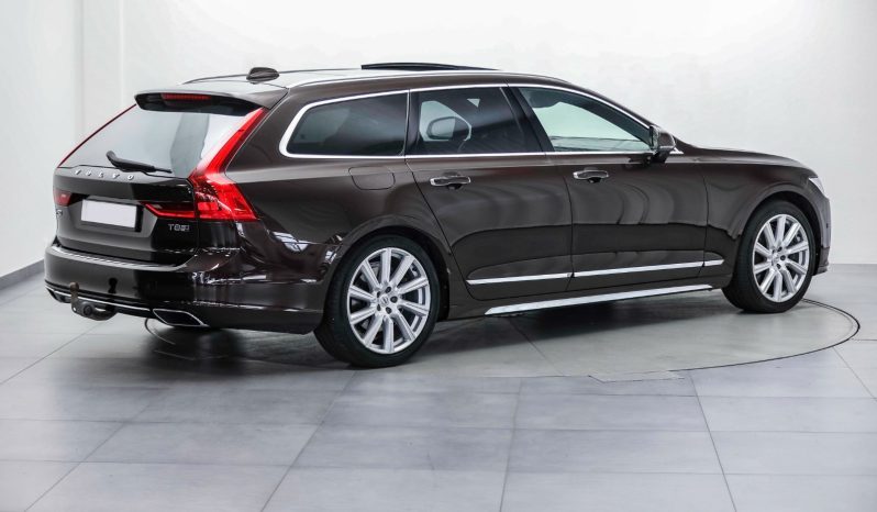 Volvo V90 T8 full