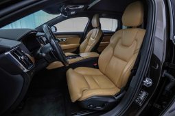 Volvo V90 T8 full