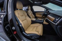Volvo V90 T8 full
