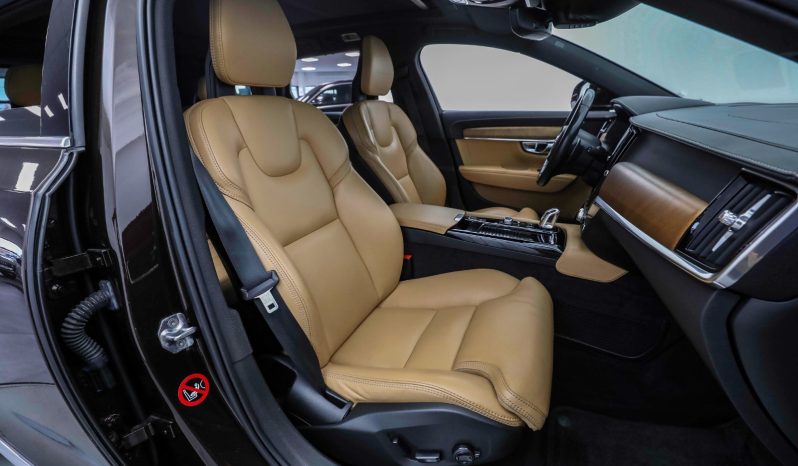 Volvo V90 T8 full