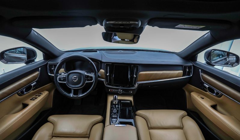 Volvo V90 T8 full