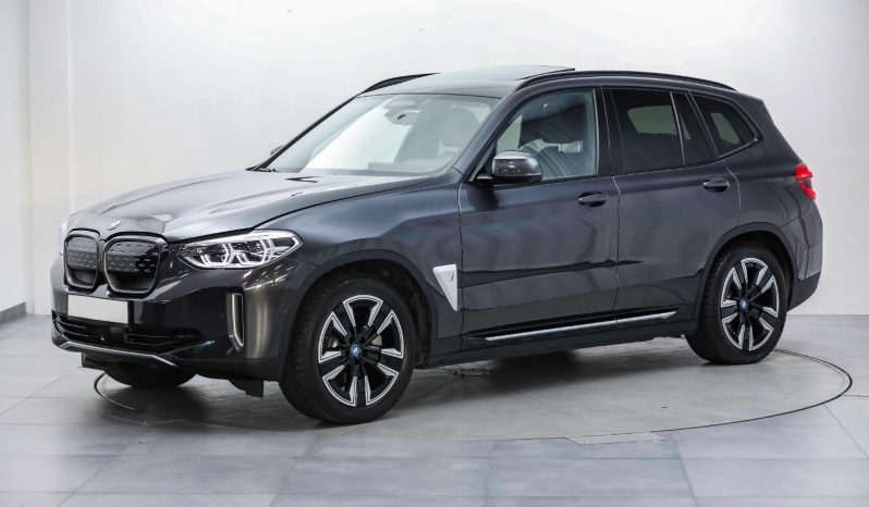 BMW iX3 full