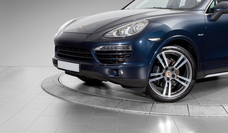 Porsche Cayenne full