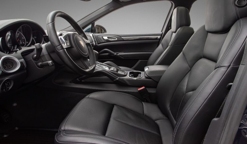 Porsche Cayenne full