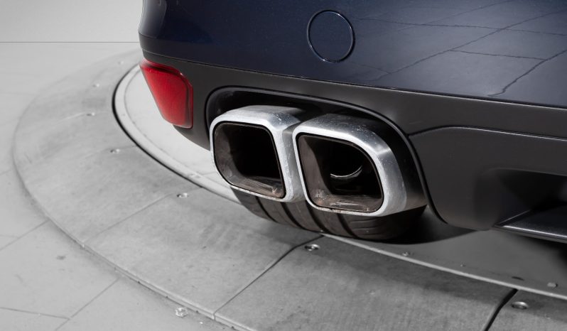 Porsche Cayenne full