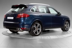 Porsche Cayenne full