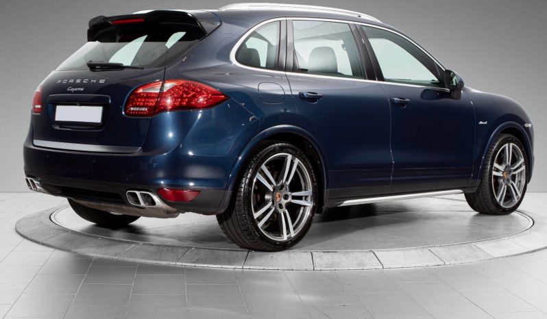 Porsche Cayenne full