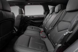 Porsche Cayenne full