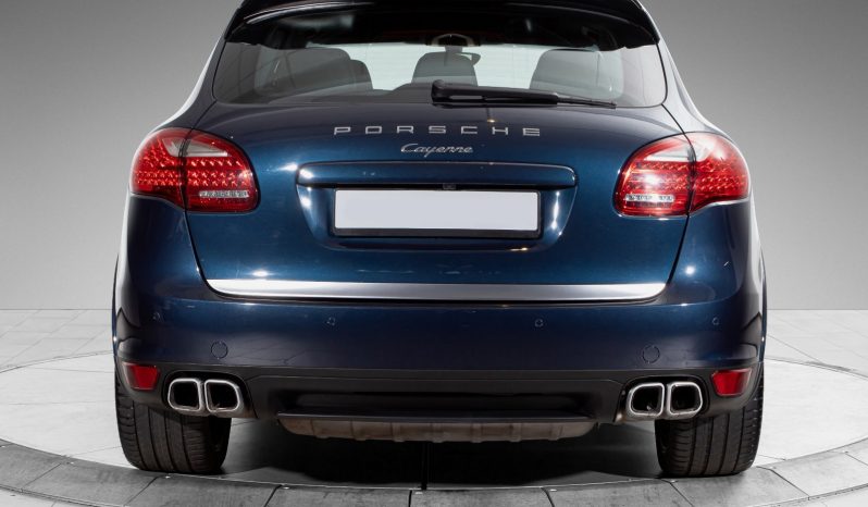 Porsche Cayenne full