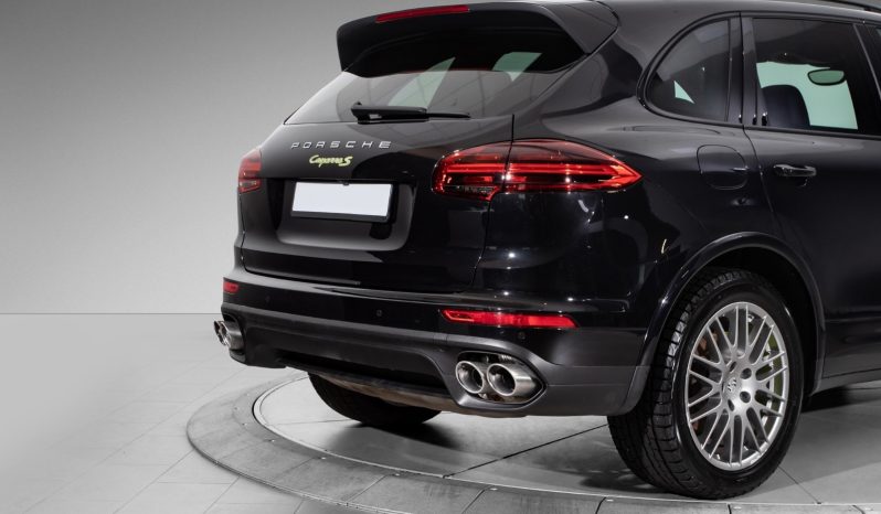 Porsche Cayenne full