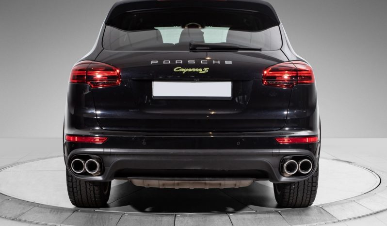 Porsche Cayenne full