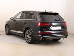 Audi SQ7 full