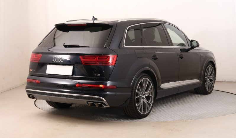 Audi SQ7 full