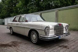Mercedes Benz W108 250 SE full