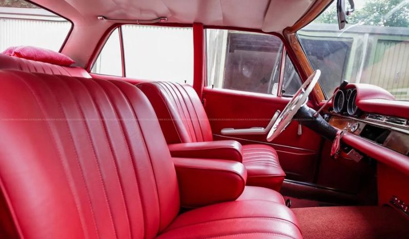 Mercedes Benz W108 250 SE full