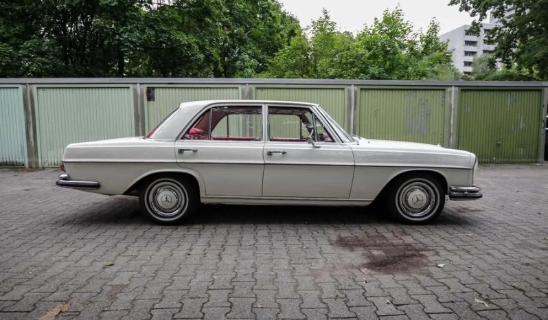 Mercedes Benz W108 250 SE full