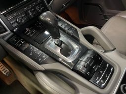 Porsche Cayenne Turbo full