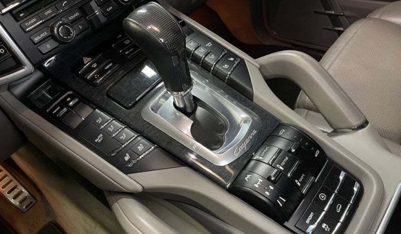 Porsche Cayenne Turbo full