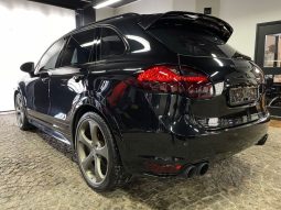Porsche Cayenne Turbo full