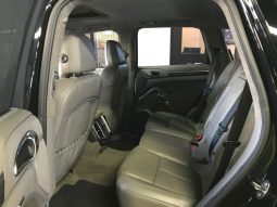 Porsche Cayenne Turbo full