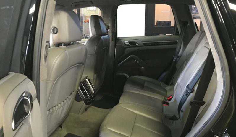 Porsche Cayenne Turbo full