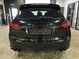 Porsche Cayenne Turbo full