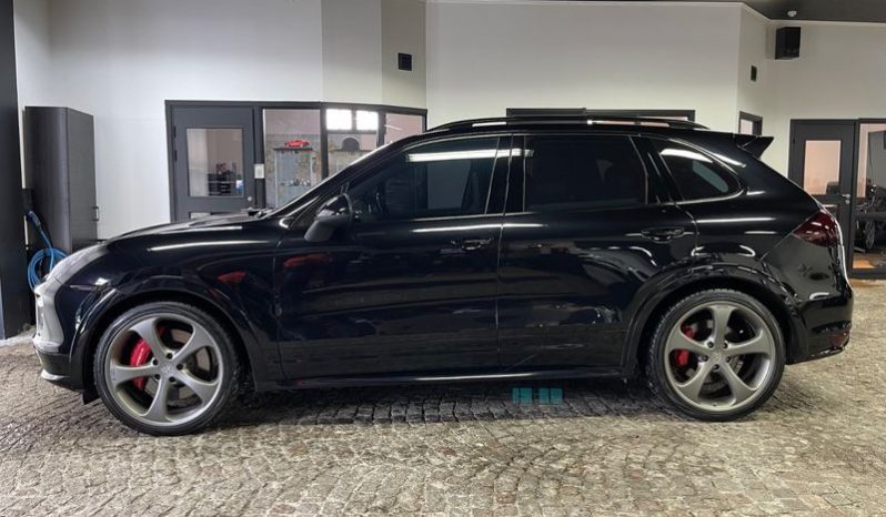 Porsche Cayenne Turbo full
