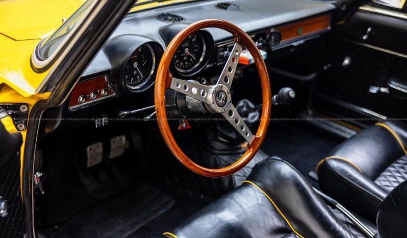 Alfa Romeo GT 1300 Junior full