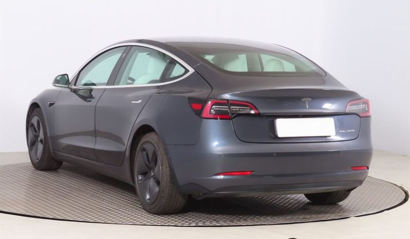Tesla Model 3 full