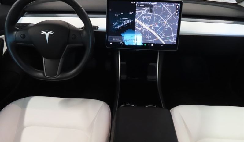 Tesla Model 3 full