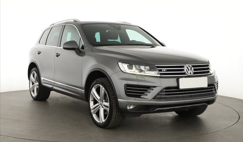 Volkswagen Touareg, 2015 full