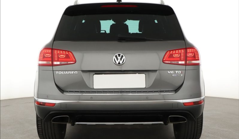 Volkswagen Touareg, 2015 full