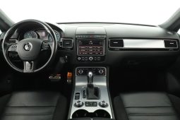 Volkswagen Touareg, 2015 full