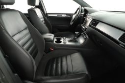 Volkswagen Touareg, 2015 full