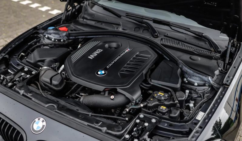 BMW M140i xDrive full