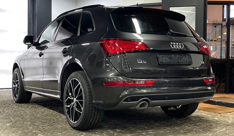 Audi Q5 2,0TDI Q, S-Line full